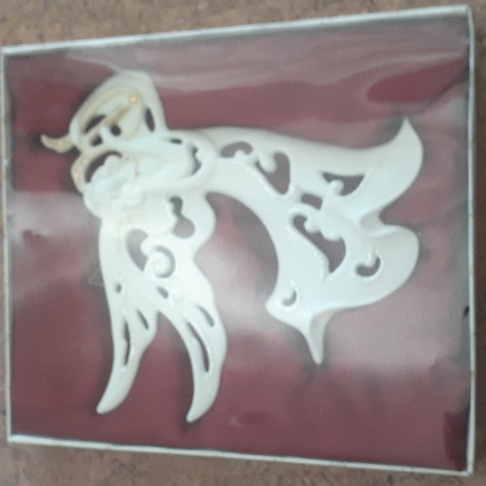 NWT Apple Tree Design Porcelain Angel w/ Harp Wall Hanging.